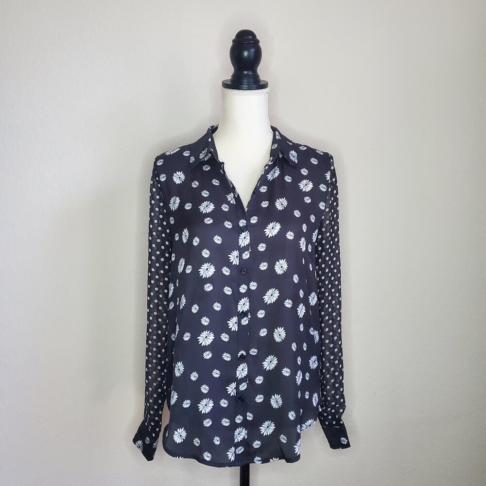 BB Dakota Daisy Button Down Blouse Small